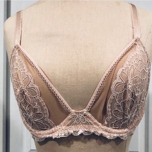 Lily of France Sensational Lace Bra New 38B